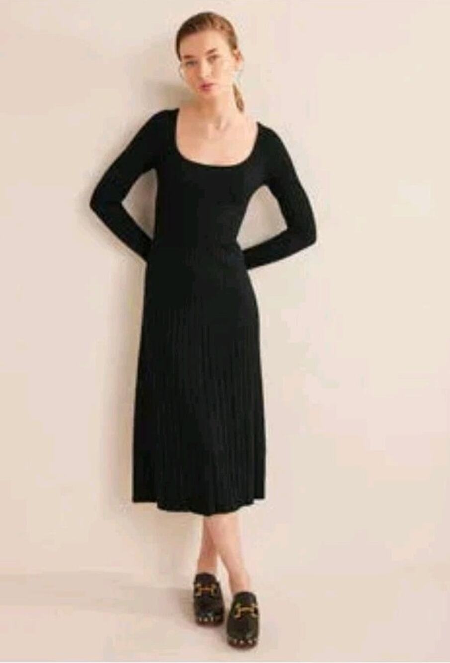 Boden 90s Fall Minimalist Quiet Luxury Aline Fitted Black Knit Midi Stretch Sz 6